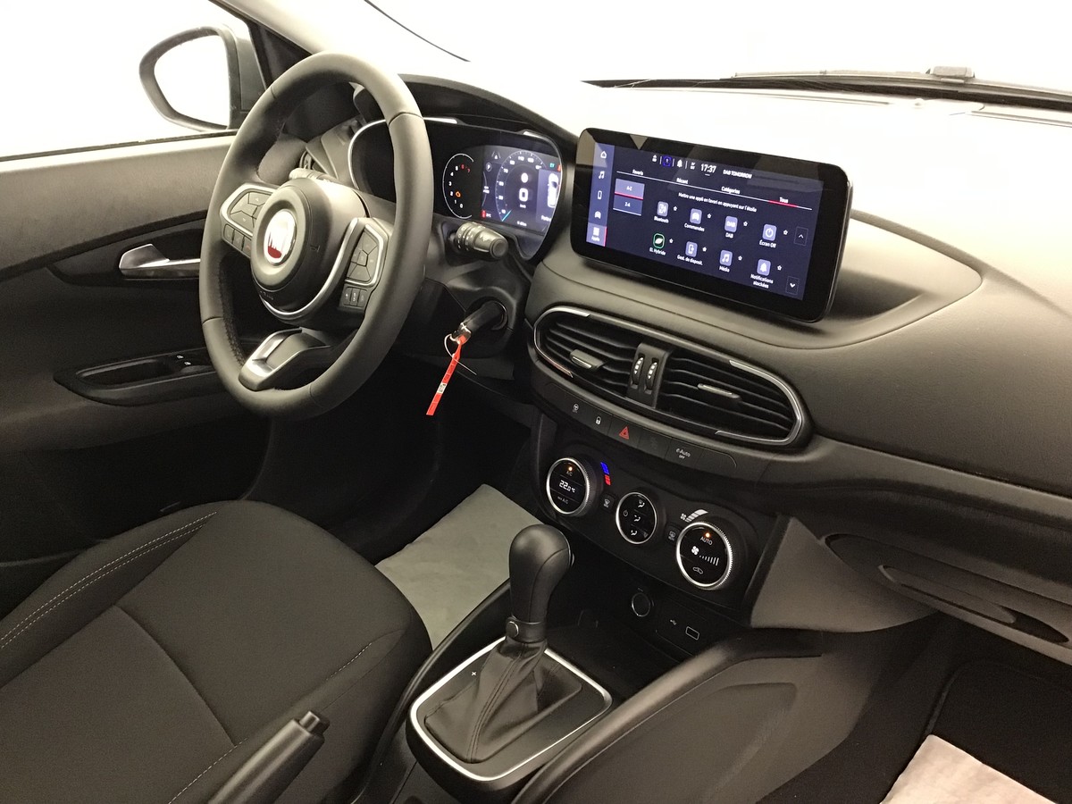 FIAT-TIPO HB-CROSS