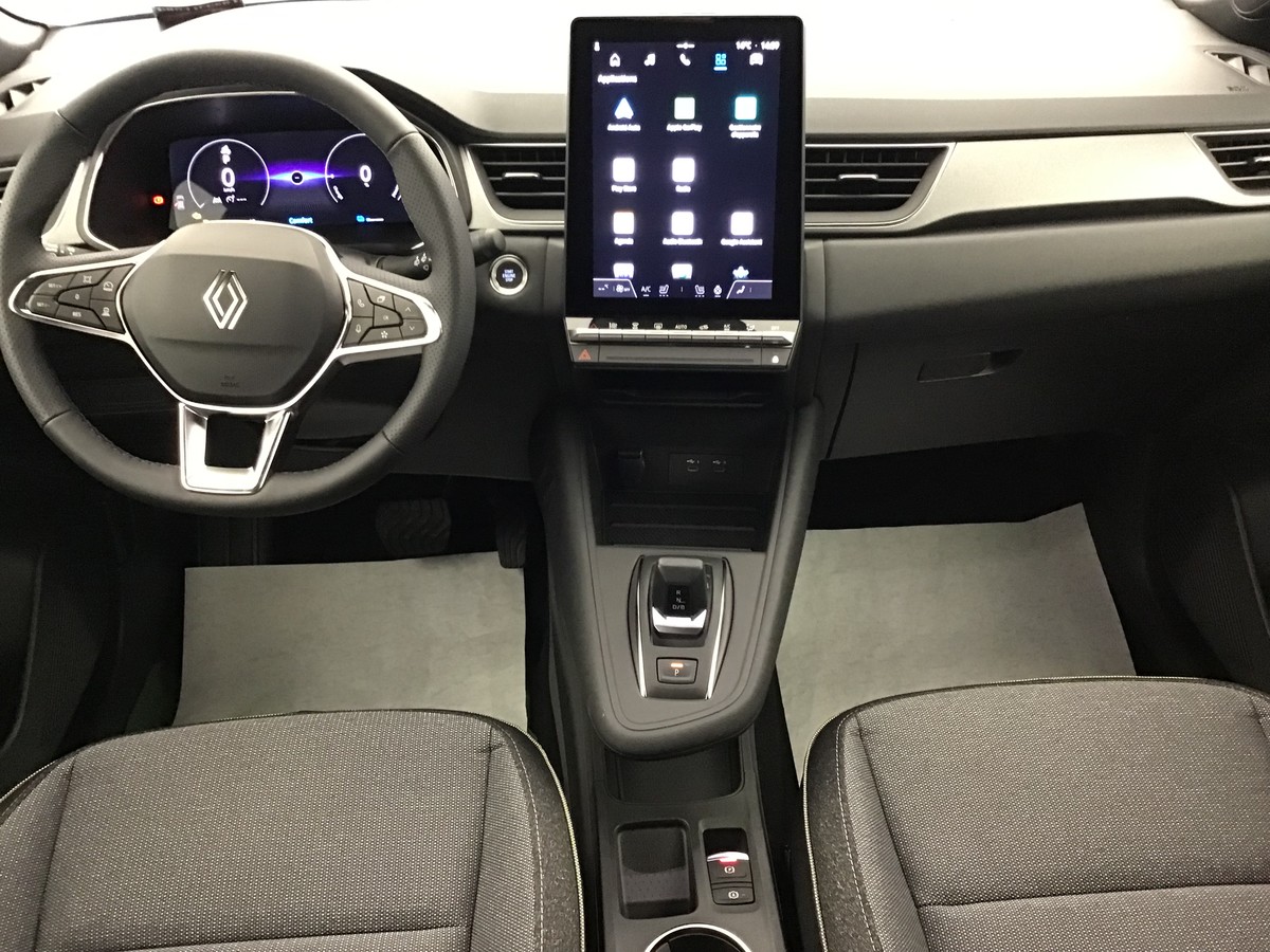 RENAULT