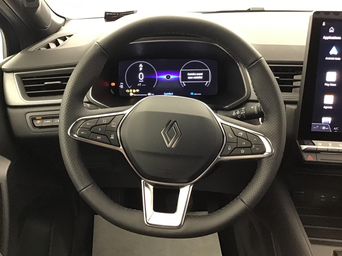 RENAULT