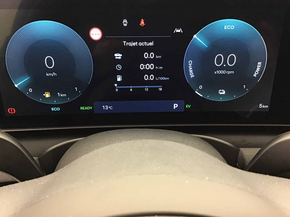 HYUNDAI TUCSON FEEL N LINE