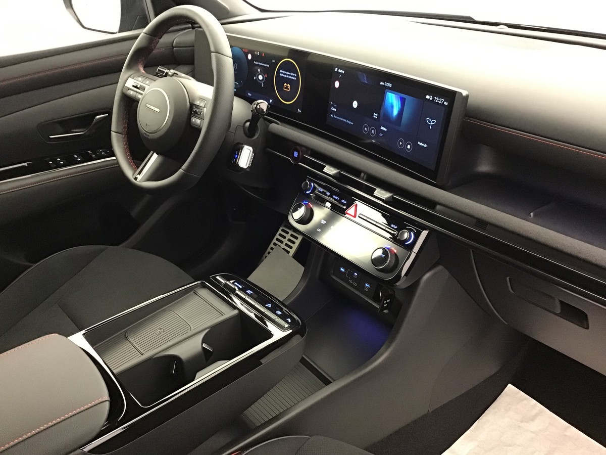 HYUNDAI TUCSON FEEL N LINE