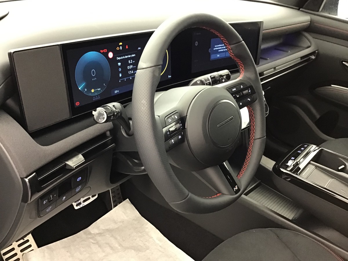 HYUNDAI TUCSON FEEL N LINE