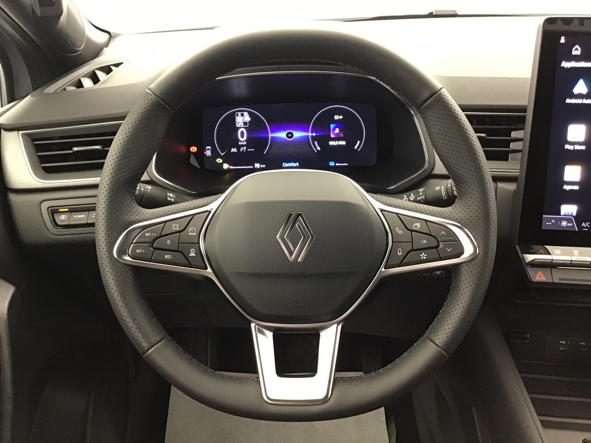 RENAULT
