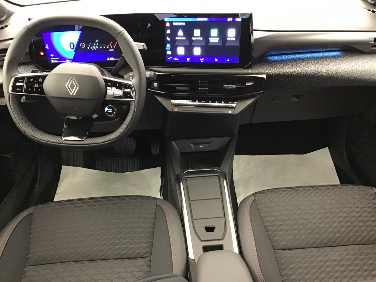 RENAULT CLIO 6