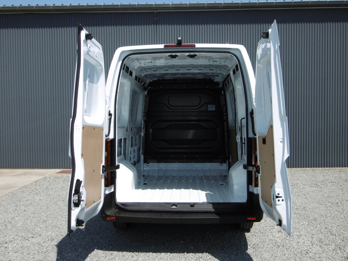 RENAULT-MASTER 4 FGN 3T5 L2H2-EXTRA