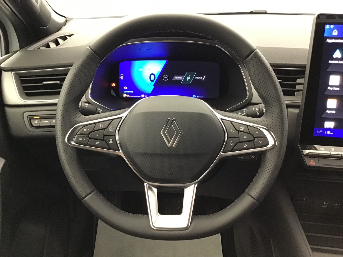 RENAULT