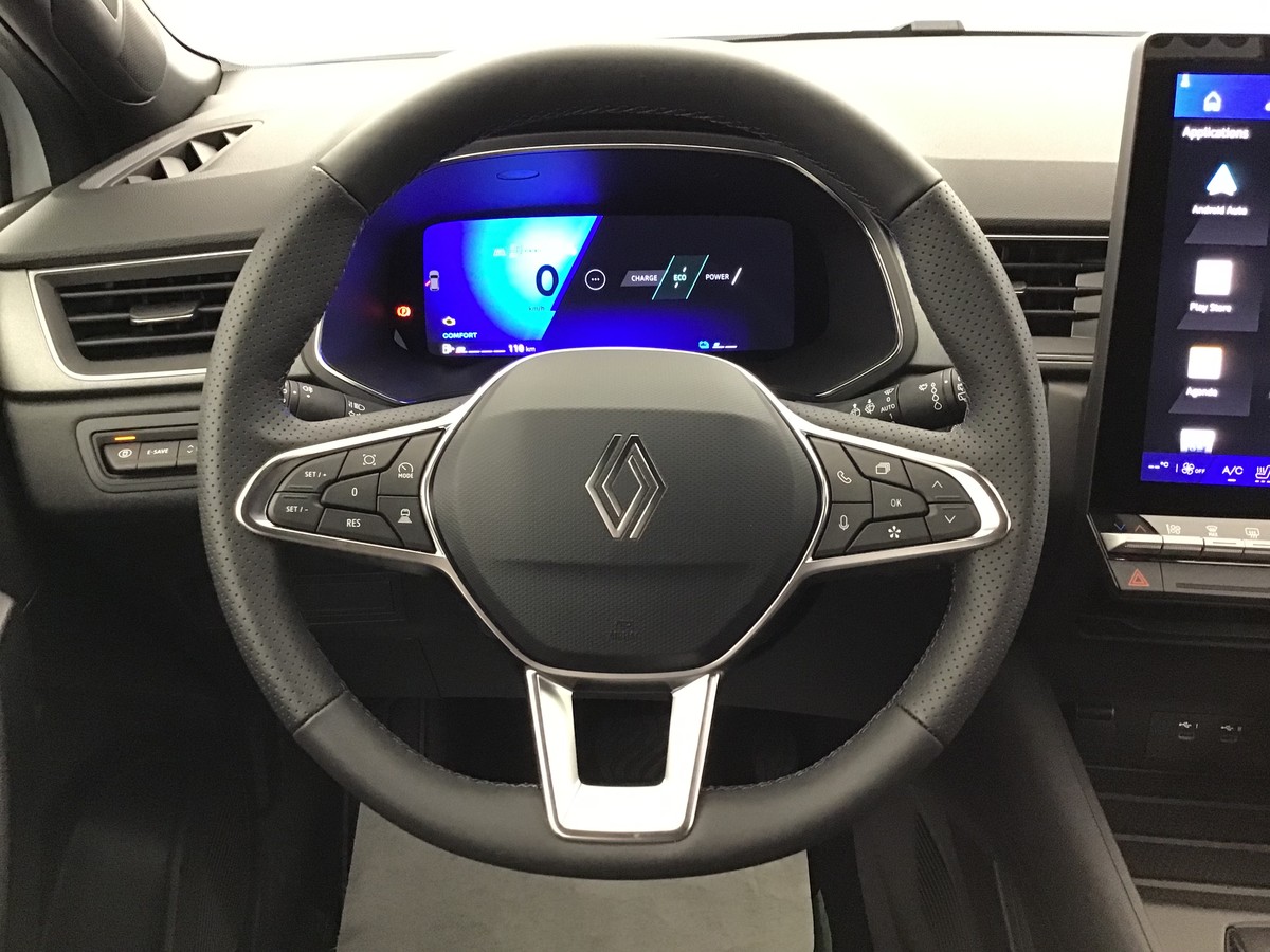RENAULT