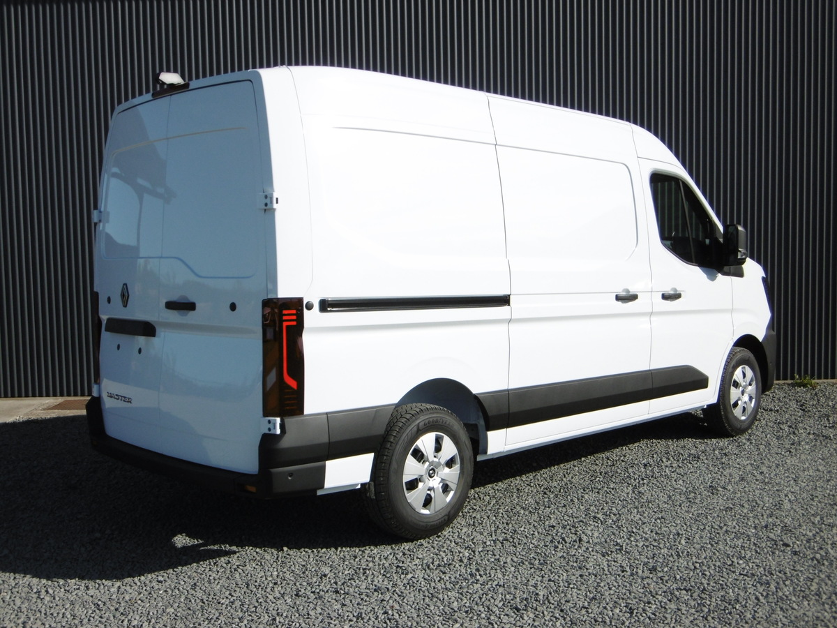 RENAULT-MASTER 4 FGN 3T5 L2H2-EXTRA