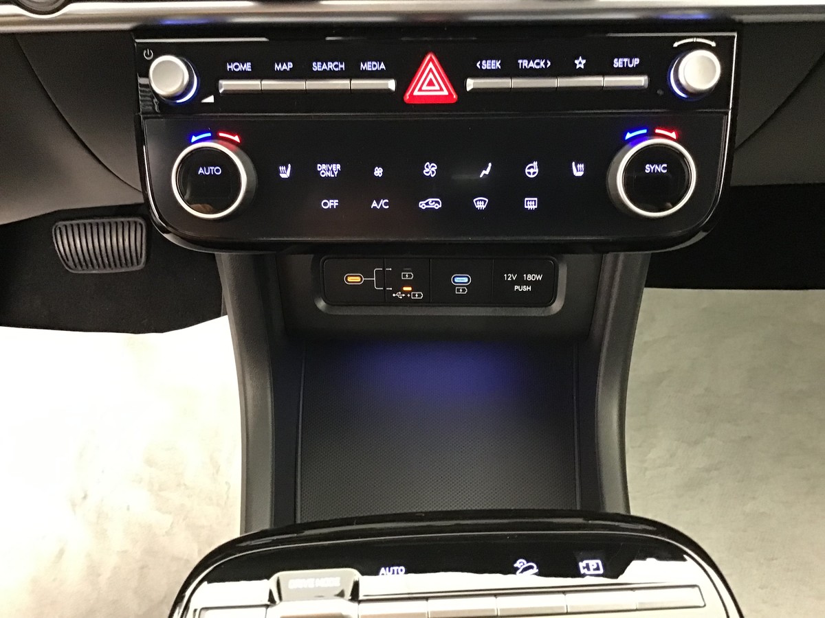 HYUNDAI TUCSON FEEL WINTER PACK