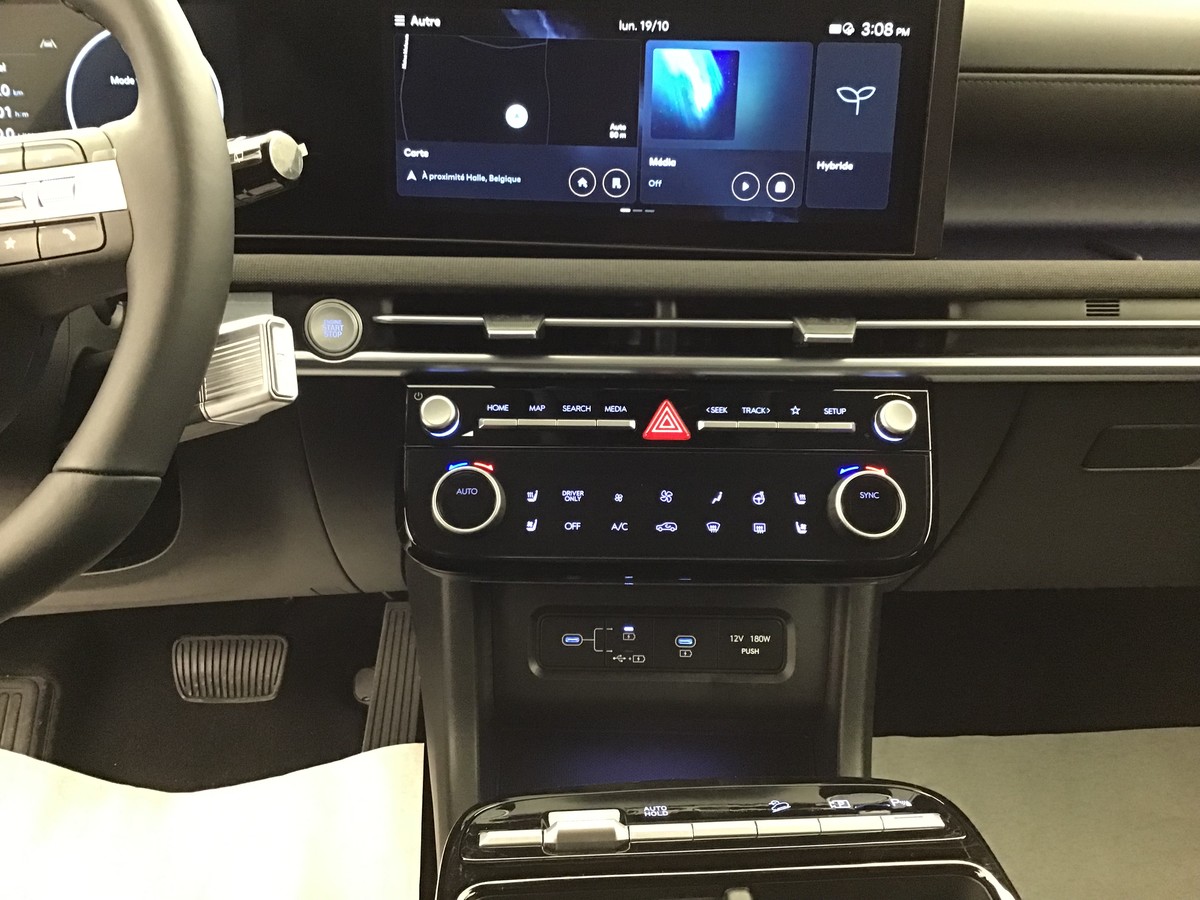 HYUNDAI TUCSON PREMIUM 
