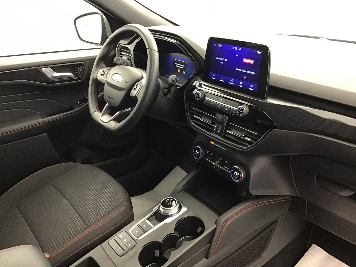 FORD-KUGA 3-ST-LINE