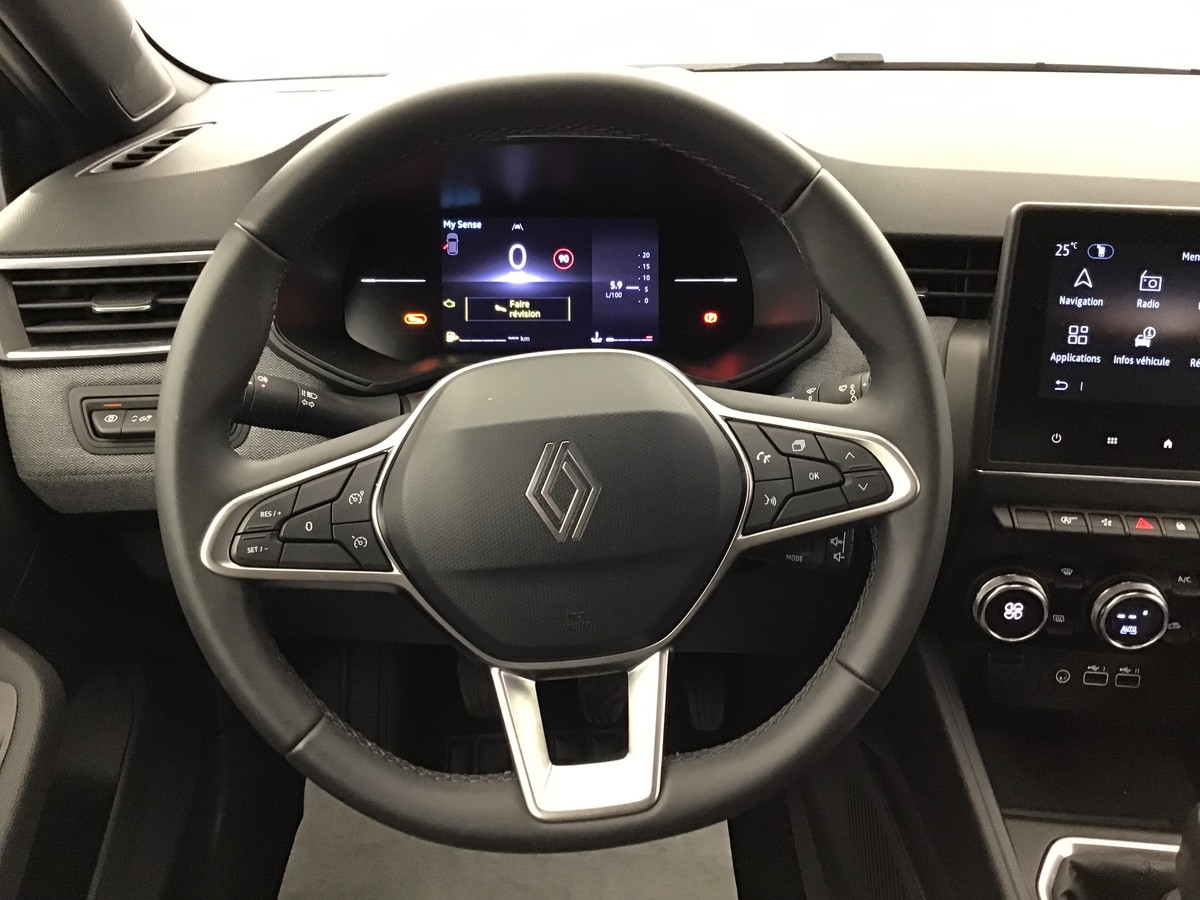 RENAULT CLIO 5 TECHNO