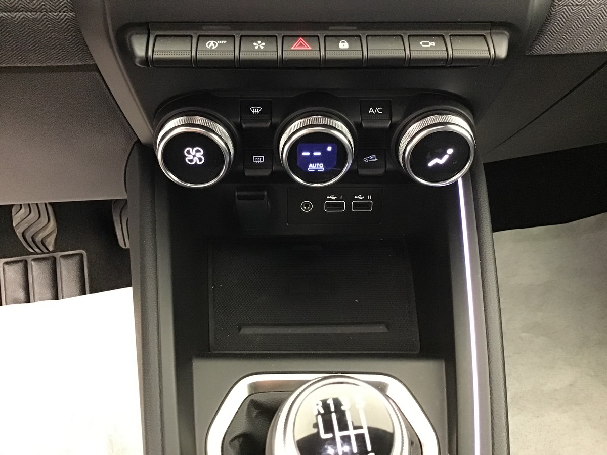 RENAULT CLIO 5 TECHNO
