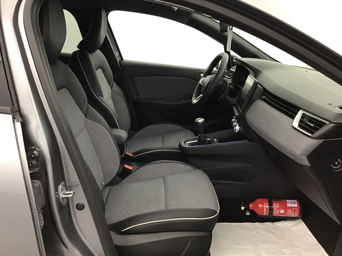 RENAULT CLIO 5 TECHNO