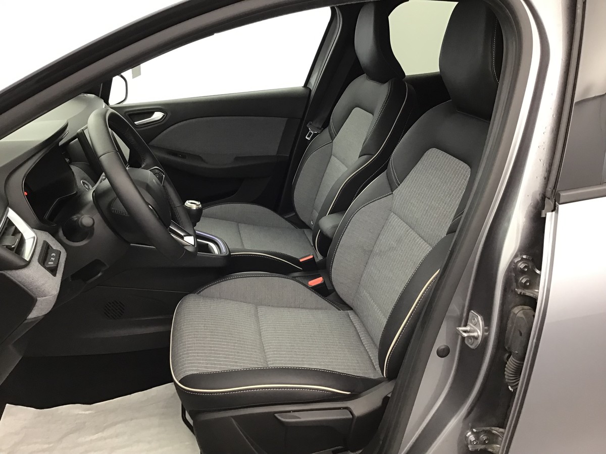 RENAULT CLIO 5 TECHNO