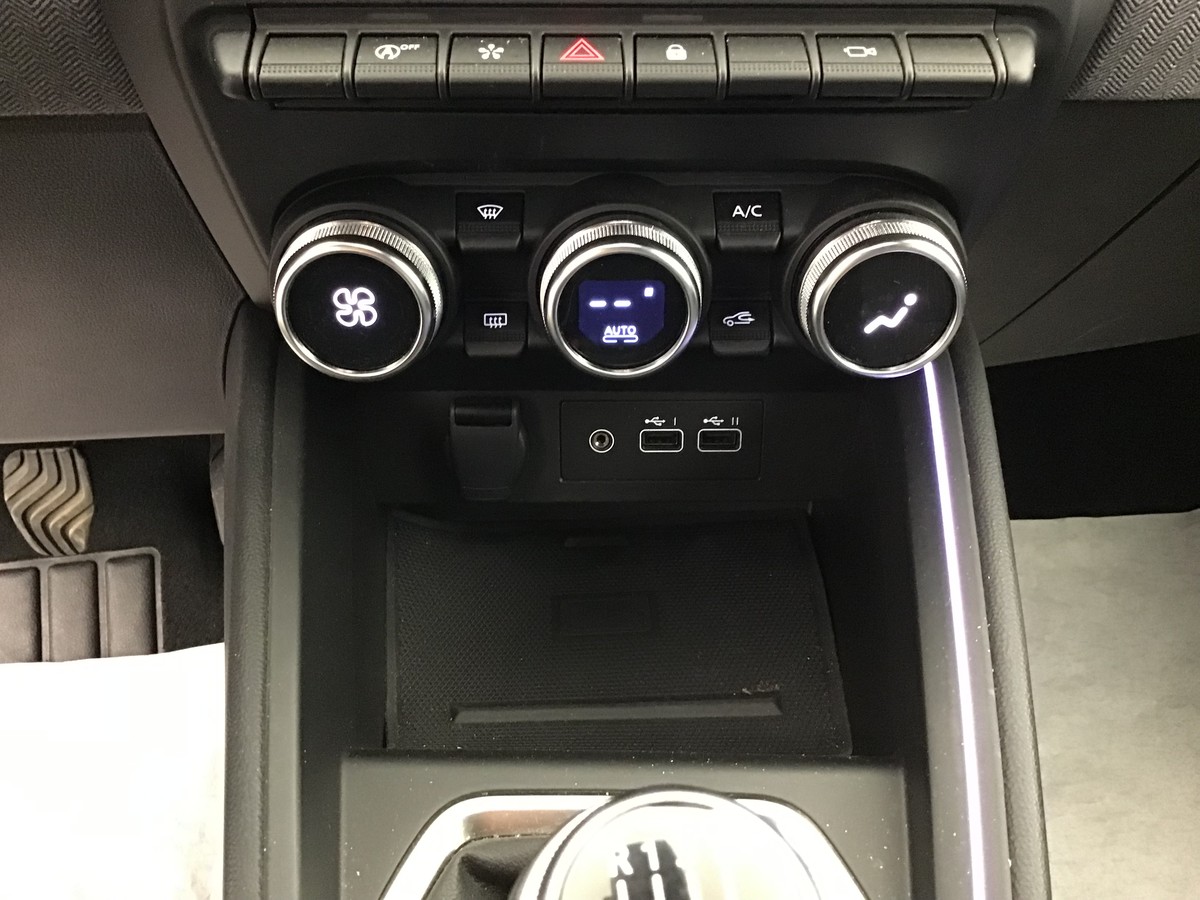 RENAULT CLIO 5 TECHNO