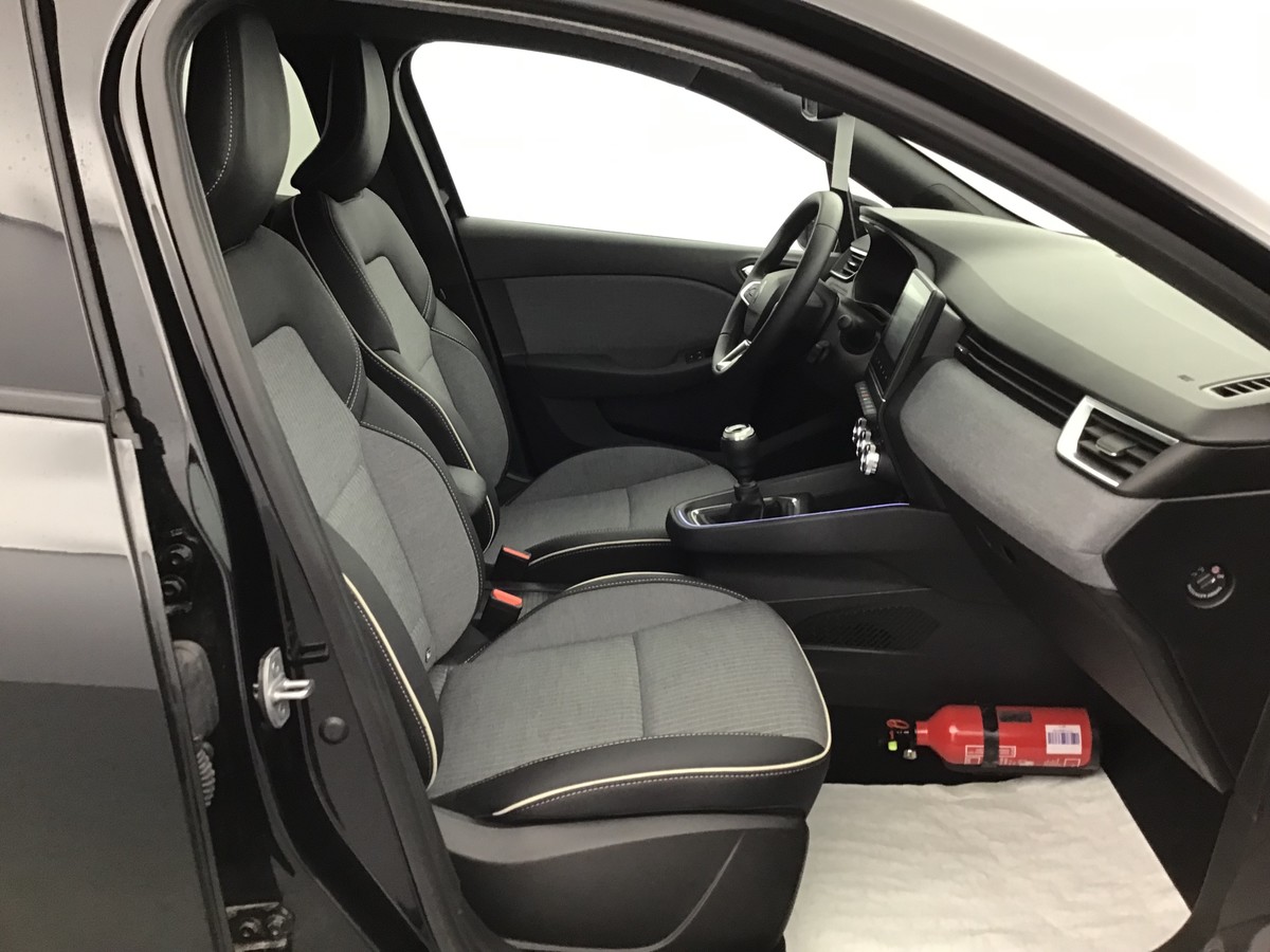 RENAULT CLIO 5 TECHNO