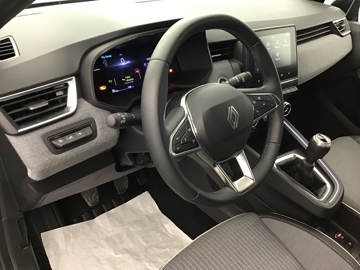 RENAULT CLIO 5 TECHNO